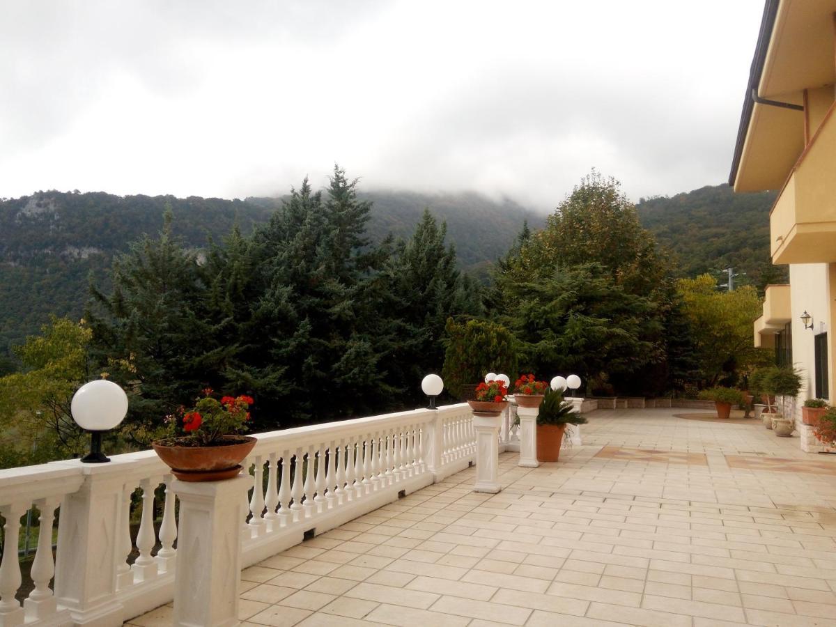 Hotel Al Querceto Tocco Caudio Экстерьер фото